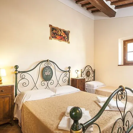La Corte Etrusca Apartment *