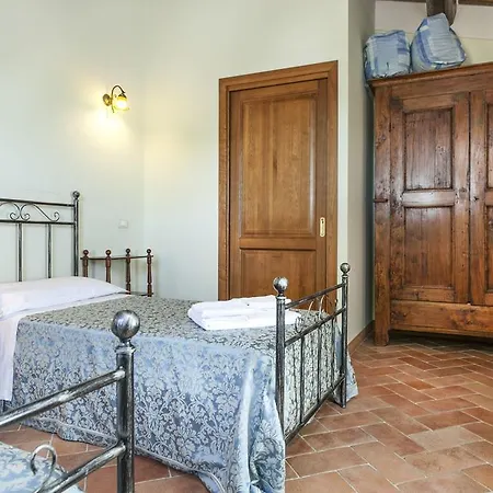 La Corte Etrusca Apartment *
